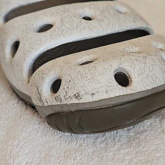Keen Yogui Arts Clog Hawaiian Floral Mens 8 Womens 10 Sandals Slip On White Gray - Picture 4 of 15